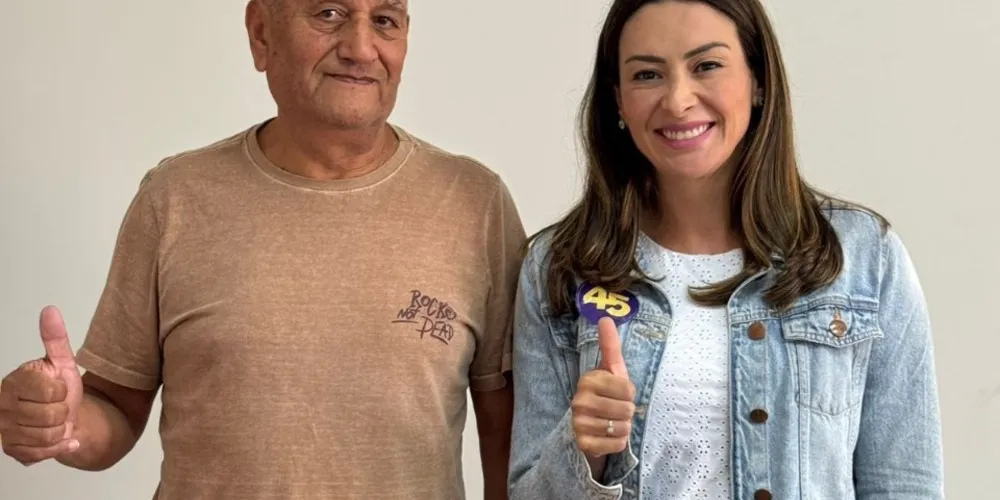 Mabel Canto (PSDB) ao lado do presidente municipal do partido Avante, Amadeu Edson Santos