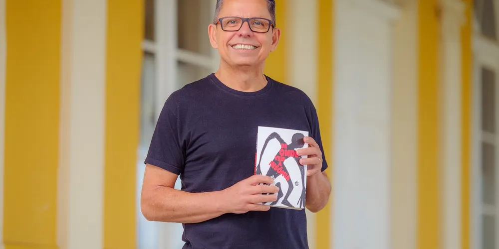 Miguel Sanches Neto estreou como contista em 2002