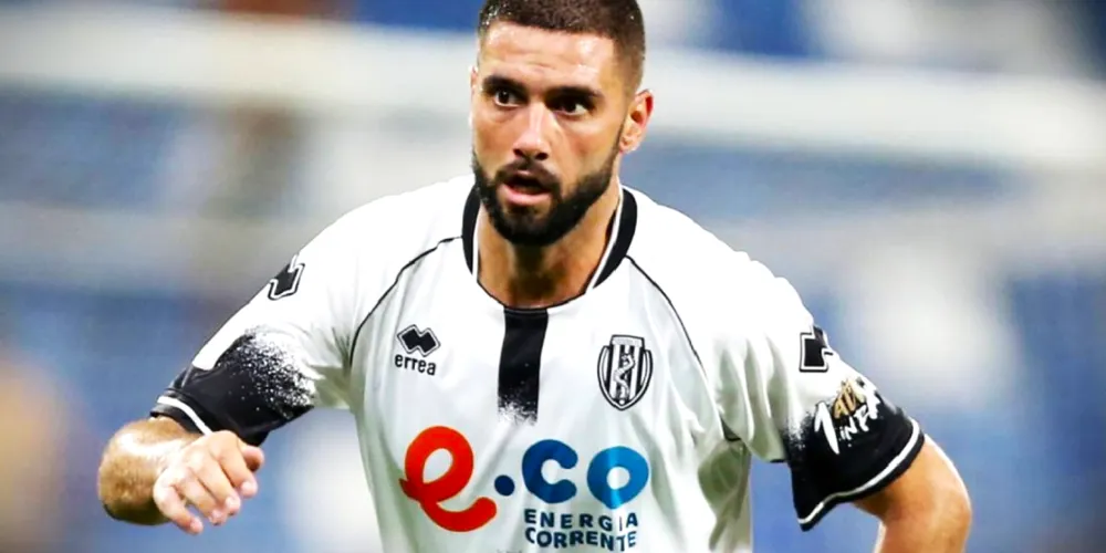 Zagueiro Marco Curto foi penalizado pela Federação de Futebol