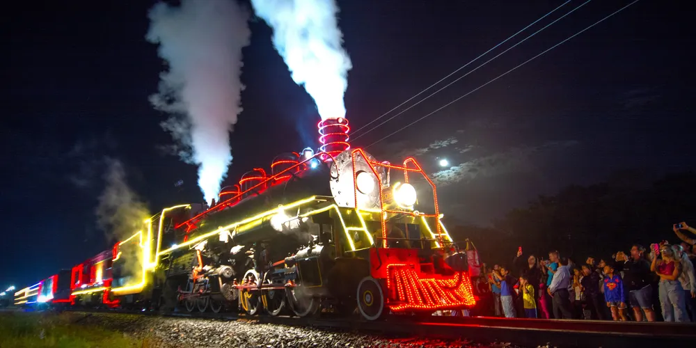 Locomotiva modelo Mallet 204 e o Papai Noel estarão passando por Ponta Grossa