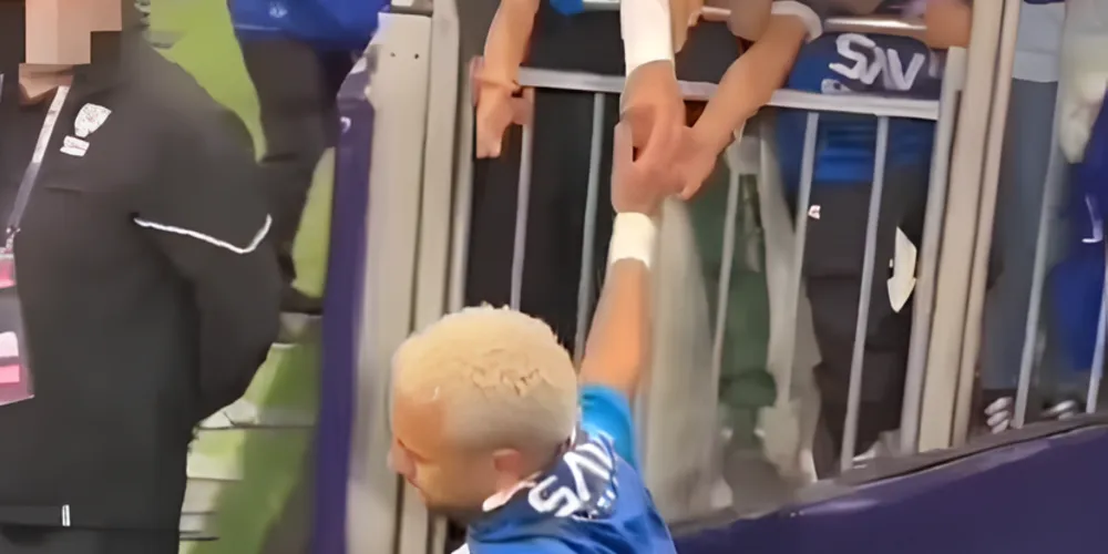 Caso foi flagrado por imagens de transmissão