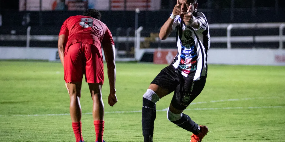 Com gols de Bernardo, Galdino e Dudu Mosconi, o Operário venceu por 3 a 2 a primeira partida