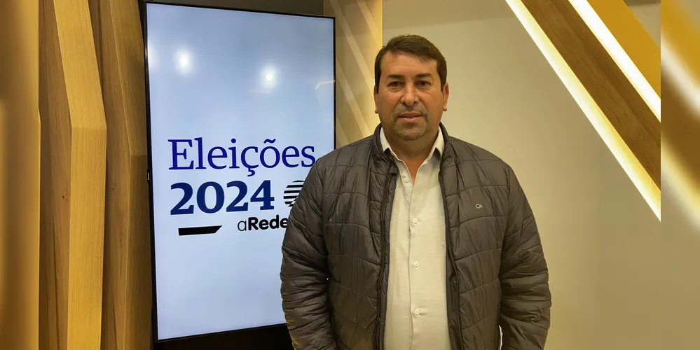 Candidato assume a cadeira pelo segundo mandato