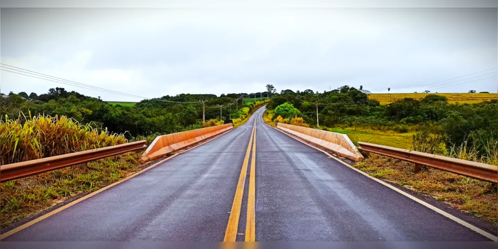 Ponte sobre o Rio Xambre, na PR-490