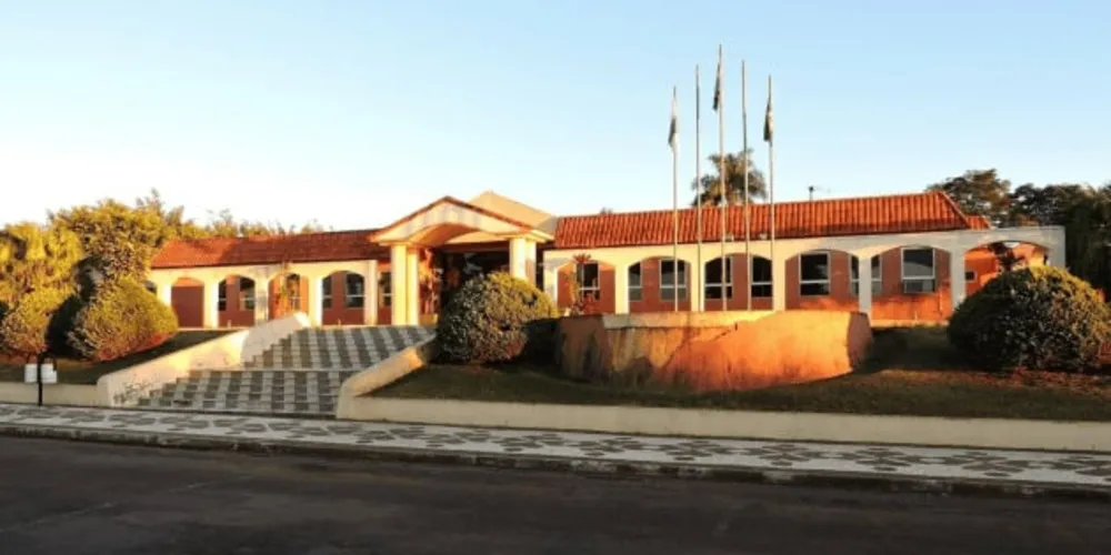 Conforme explica a Prefeitura Municipal de Arapoti, o resultado foi possível graças ao aprimoramento dos portais que alimentam as informações