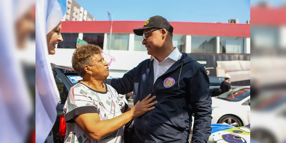 Marcelo Rangel (PSD) tem realizado trabalhos de campanha pelas ruas de Ponta Grossa