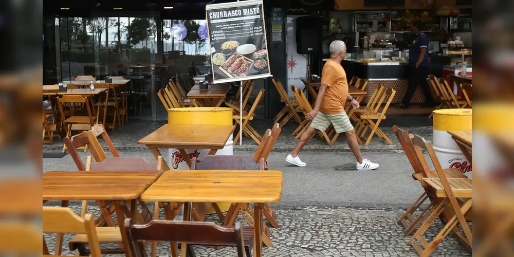 Posicionamentos foram divulgados nesta terça-feira (12)