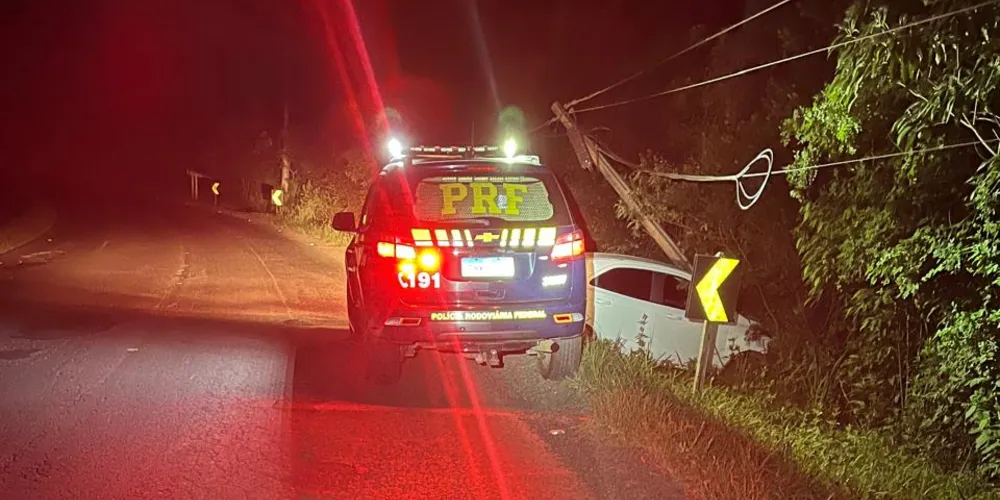 Acidente aconteceu na noite desse domingo (24)