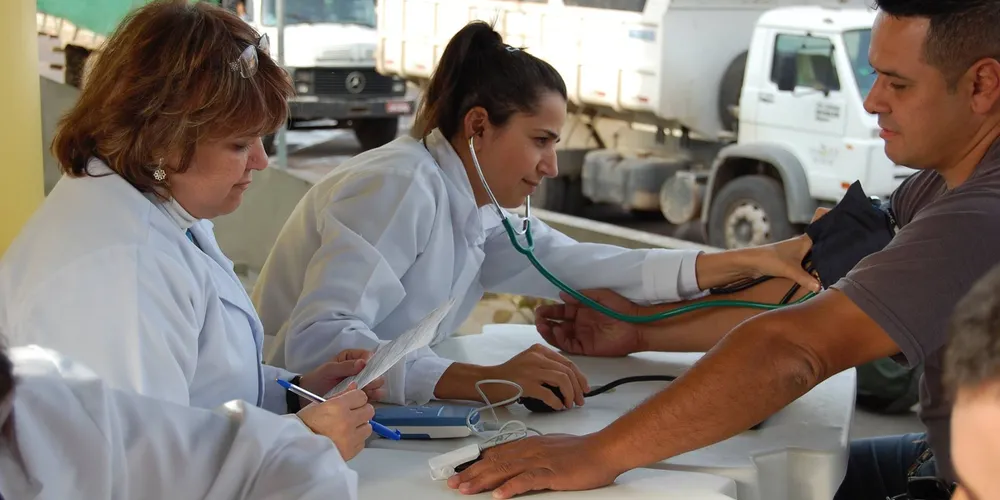 Serviços gratuitos serão ofertados no estacionamento de um posto de combustível