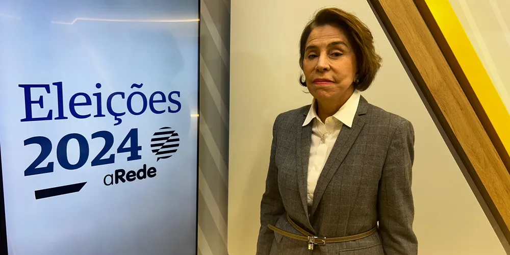 Sandra se engasgou com um pedaço de carne