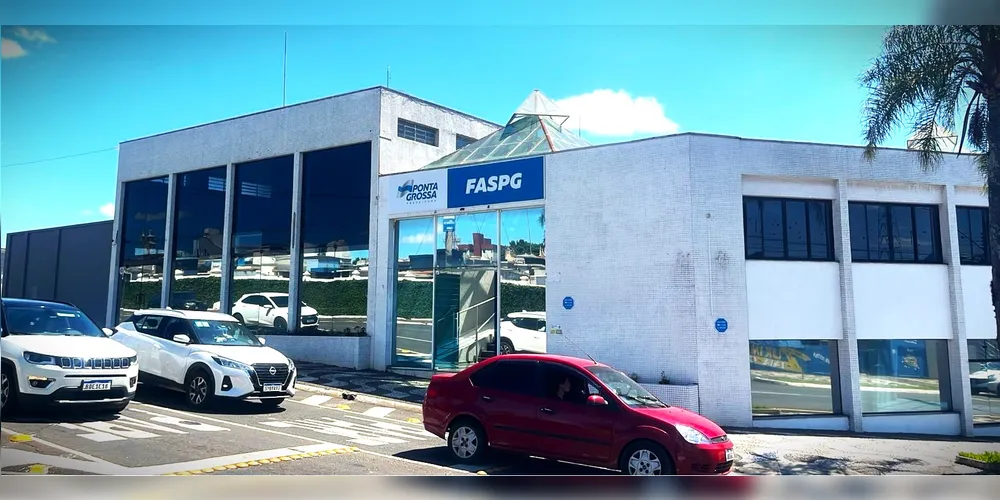 Espaço fica na avenida Ernesto Vilela, número 61