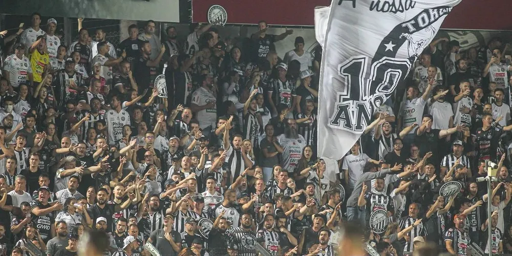 No horário da partida o acompanhante poderá entrar no mesmo setor do sócio titular