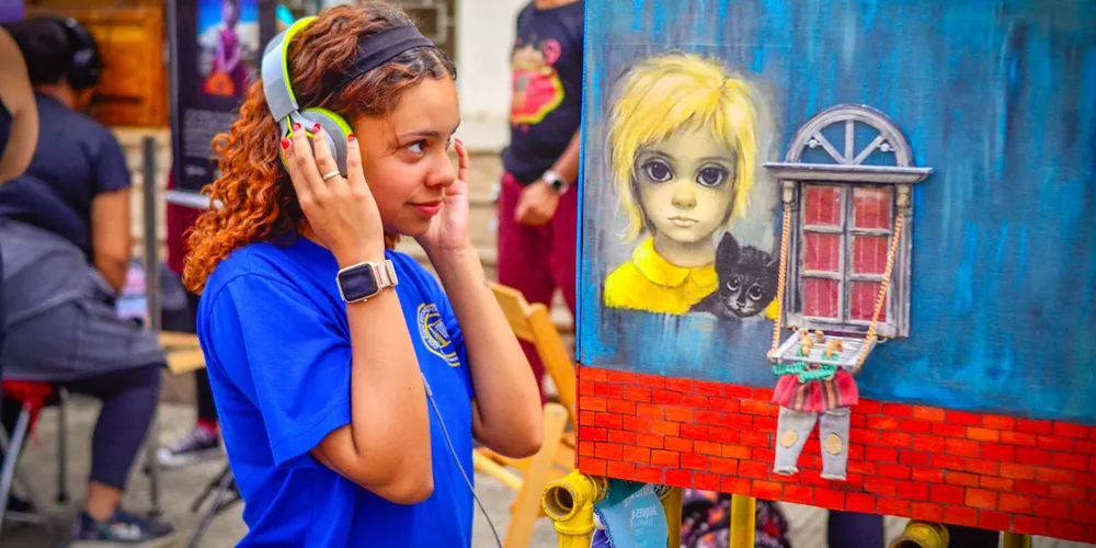 Estudantes tiveram a oportunidade de conhecer o funcionamento do teatro