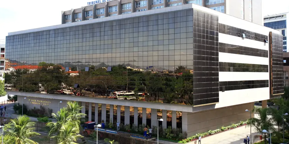 Justiça manda Light restabelecer energia da UFRJ