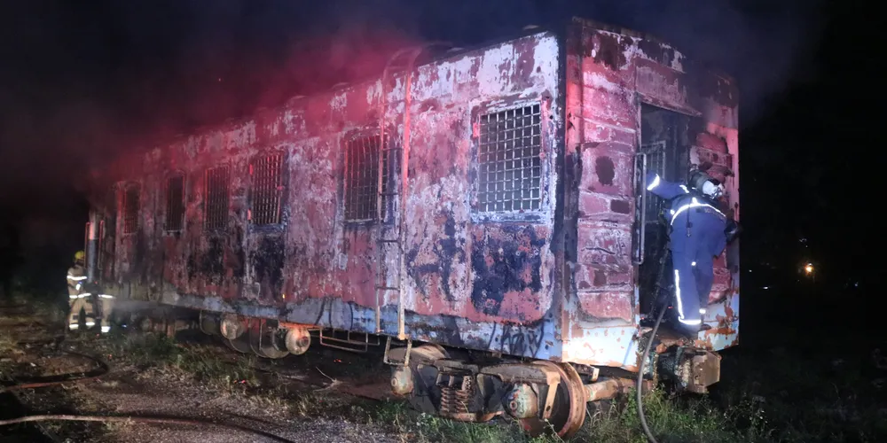 Militares evitaram que o incêndio tomasse proporções maiores