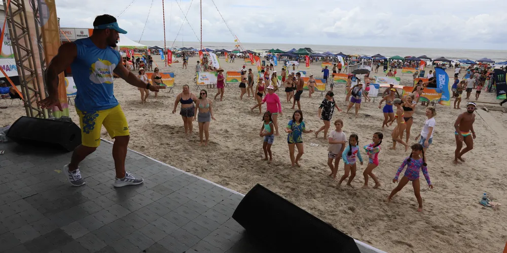 Além do turismo, o edital também contempla profissionais das áreas de educação física, enfermagem e comunicação