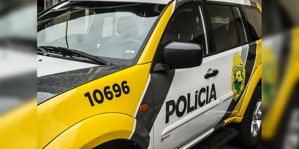 Equipes da PM e Polícia Científica estiveram na cena do crime