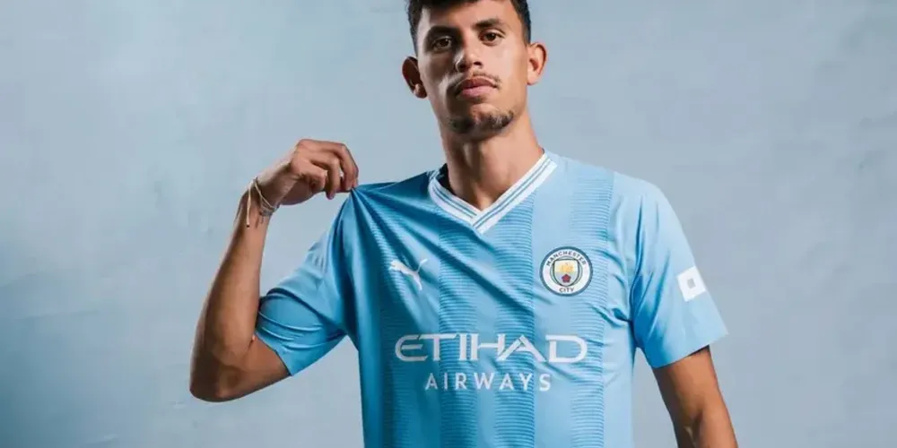 Matheus Nunes atua pelo Manchester City desde a temporada 2023/24