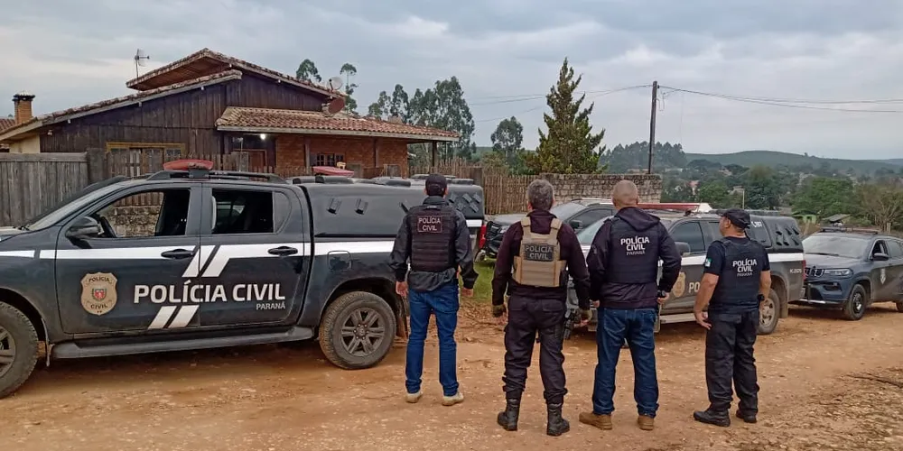 Foi dado voz de prisão a um homem de 22 anos