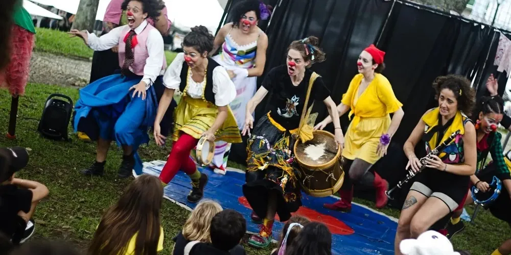 A Telúrica contará com atrações artísticas, oficinas de formação e bate-papos