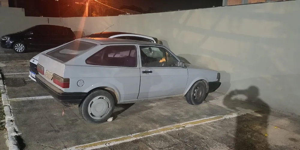Carro furtado foi recuperado na região central de Ponta Grossa