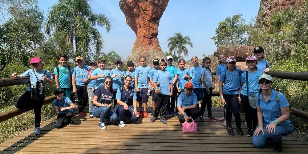 A dinâmica divertiu e encantou os alunos, uma vez que a maioria da classe não conhecia o parque