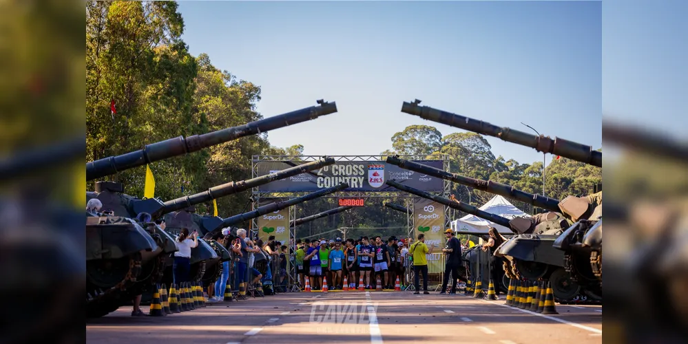 Corrida comemorou os 80 anos do Regimento, reunindo famílias e atletas em um percurso exclusivo dentro do quartel