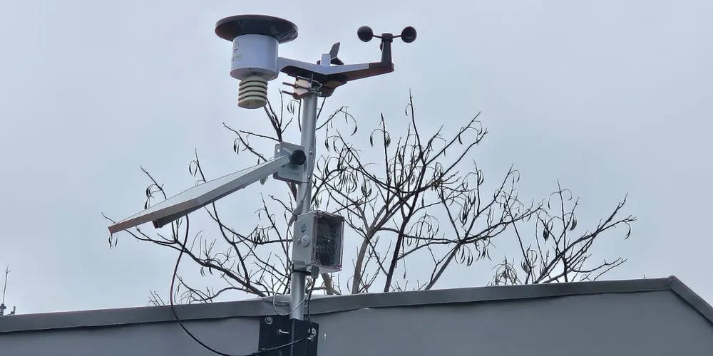 A Prefeitura de Ponta Grossa iniciou, nesta semana, a instalação de estações meteorológicas na cidade
