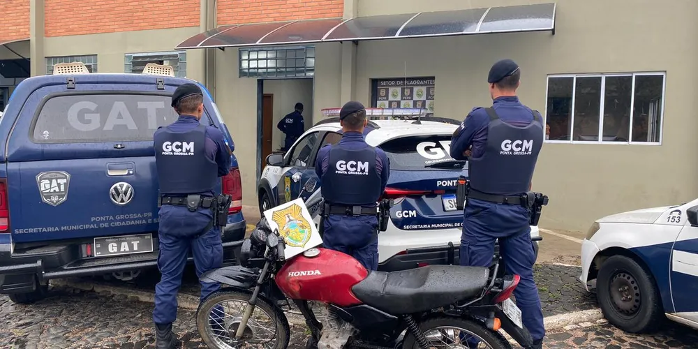 Mulher é detida em Ponta Grossa por receptação culposa de motocicleta adulterada