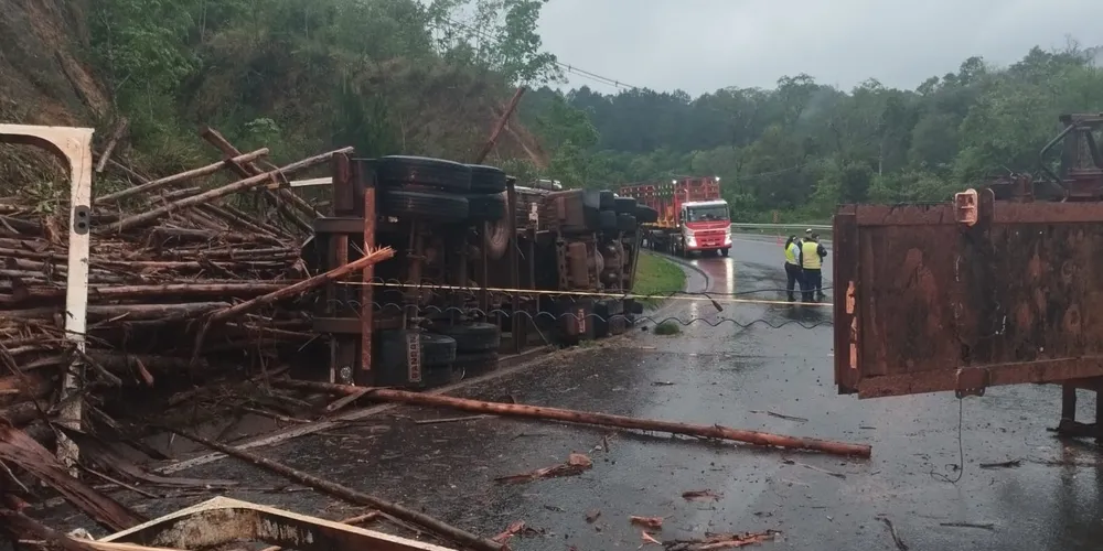 Acidente aconteceu nesta sexta-feira (11)