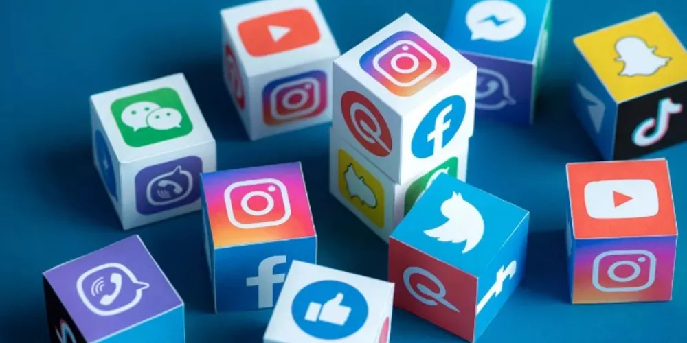 Normalmente esse tipo de bloqueio ocorre quando determinada plataforma identifica tentativas repetitivas de login e atividades suspeitas