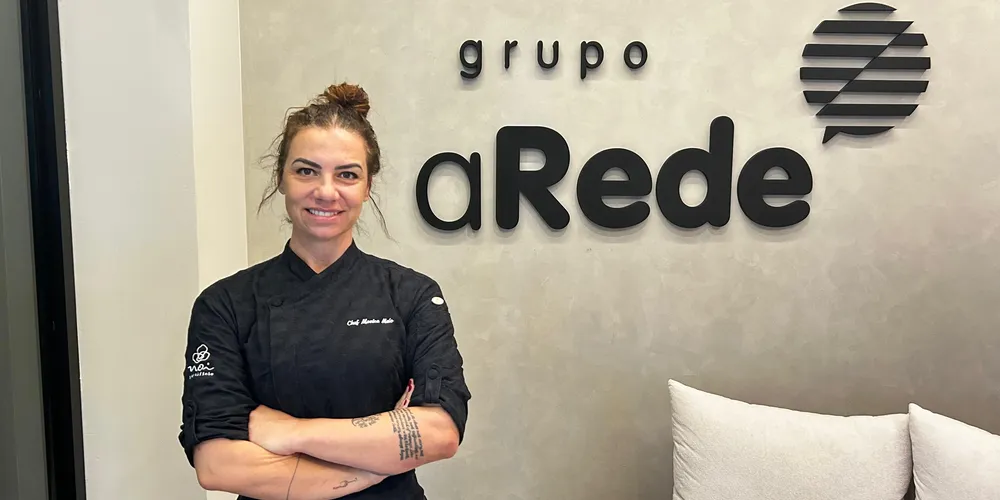 Chef Monica Melo, fala sobre participação na copa do mundo, nas olimpíadas e paraolimpíadas