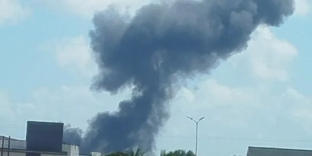 Até o momento, não há informações sobre vítimas ou sobre as causas do acidente