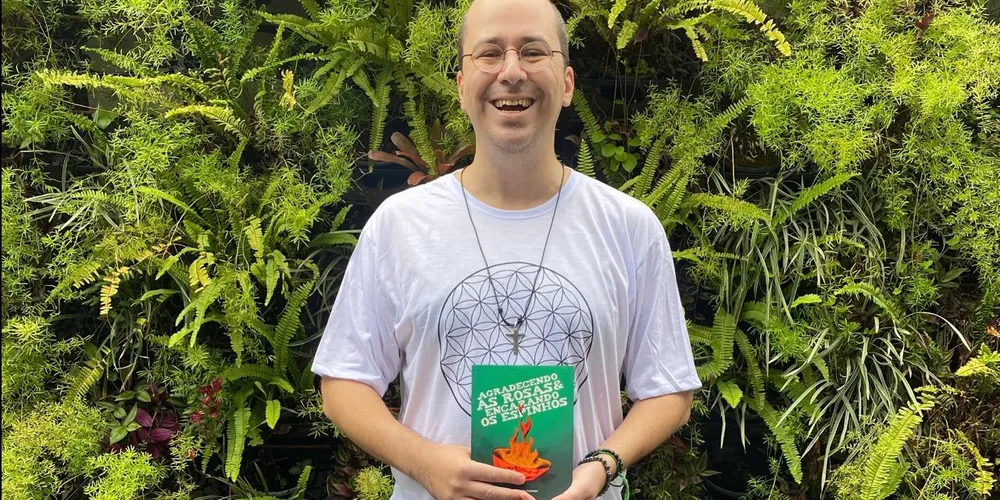 Rafael escreve poemas para o Jornal da Manhã desde 2018