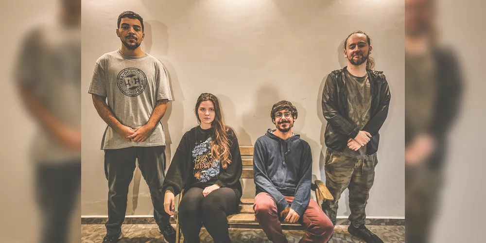Perhaps leva ao palco a influência de vários estilos