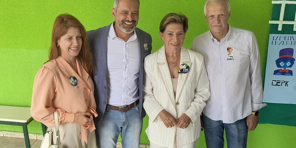 Elizabeth registrou o seu voto na manhã deste domingo