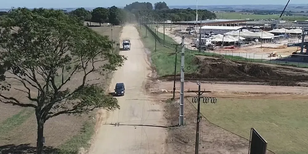 Atualmente, restam menos de 1 km para a conclusão do asfalto no local