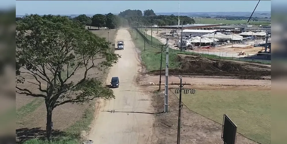 Atualmente, restam menos de 1 km para a conclusão do asfalto no local