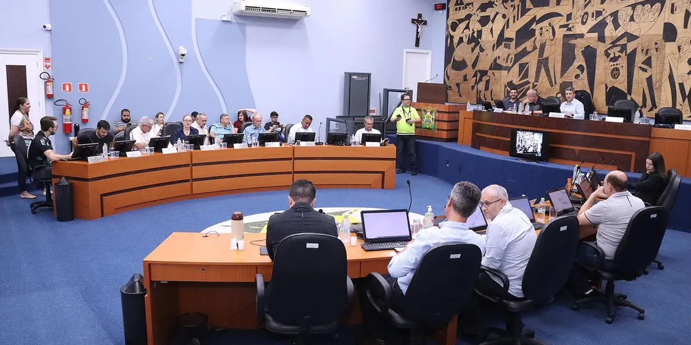 Justificativa é de que teto salarial é menor se comparado ao de cidades vizinhas