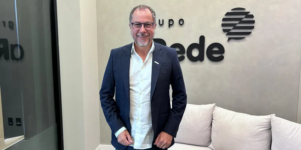 Além do carro, passeios de helicóptero e demais prêmios serão sorteados para aqueles que comprarem no comércio local