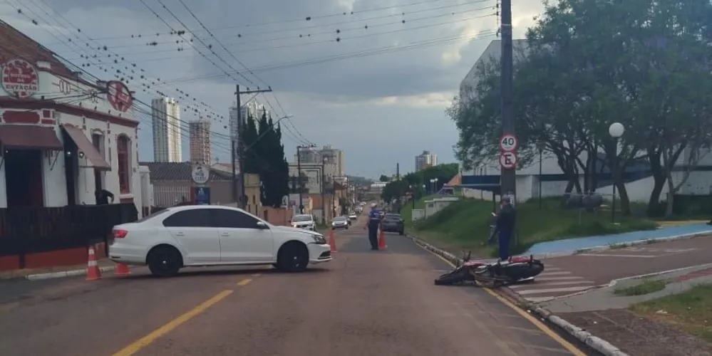 O acidente aconteceu por volta das 17h10 desta quarta-feira (27)