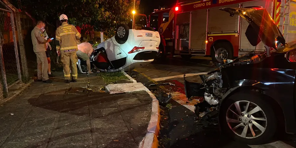 Acidente aconteceu na noite desse domingo, em Ponta Grossa