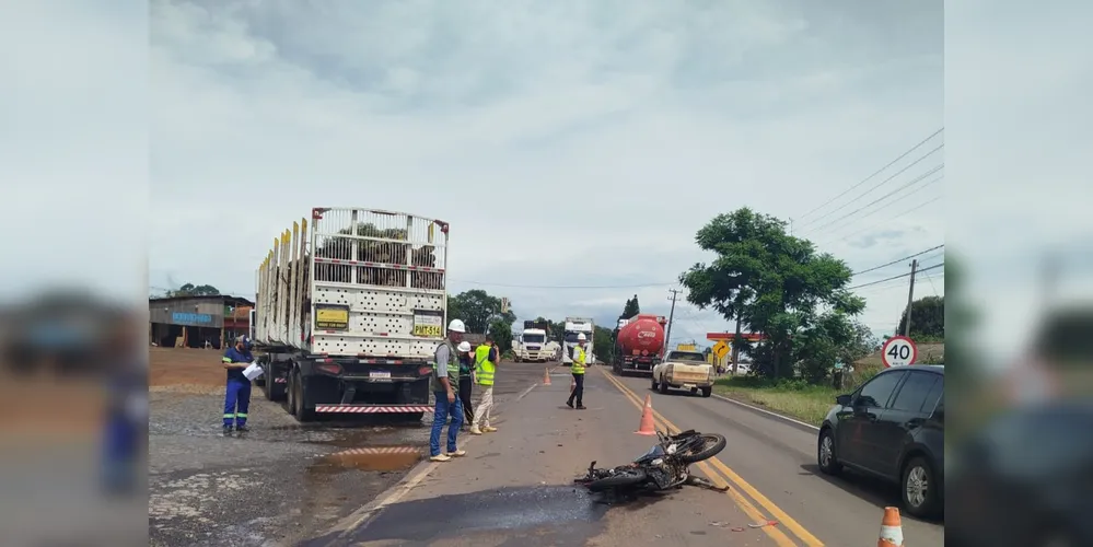 O acidente aconteceu nessa segunda-feira (02), por volta das 7h45