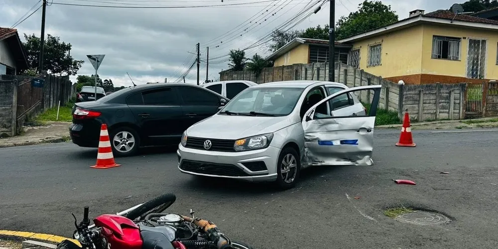 Motociclista é levado para o hospital após acidente na Nova Rússia