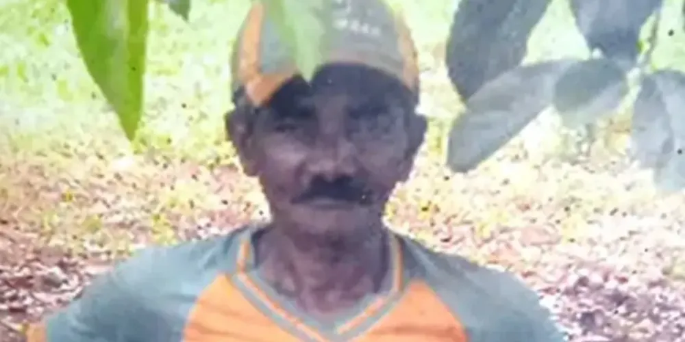 Elias estava em casa quando foi atacado