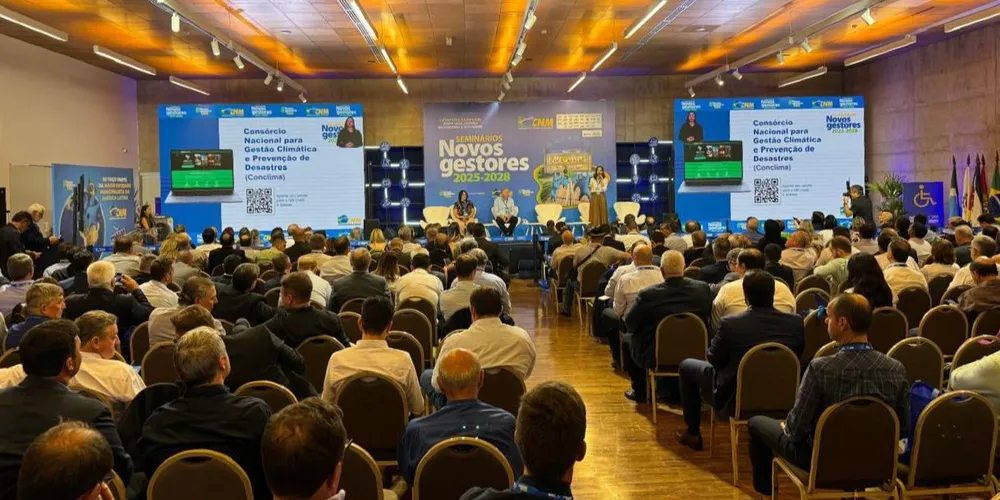 A Associação dos Municípios dos Campos Gerais (AMCG) marcou presença nos Seminários ‘Novos Gestores’