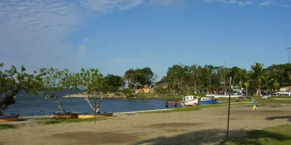 Adolescente de 13 anos desaparece após se afogar em Antonina