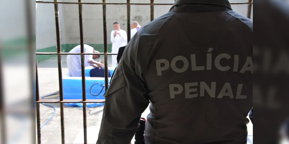 Batismo foi realizado em parceria da Polícia Penal do Paraná (PPPR) com a Igreja Universal