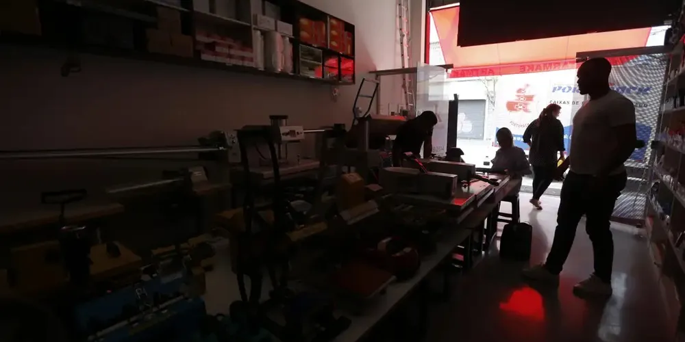 Apenas na capital paulista, são 15.570 imóveis sem energia elétrica