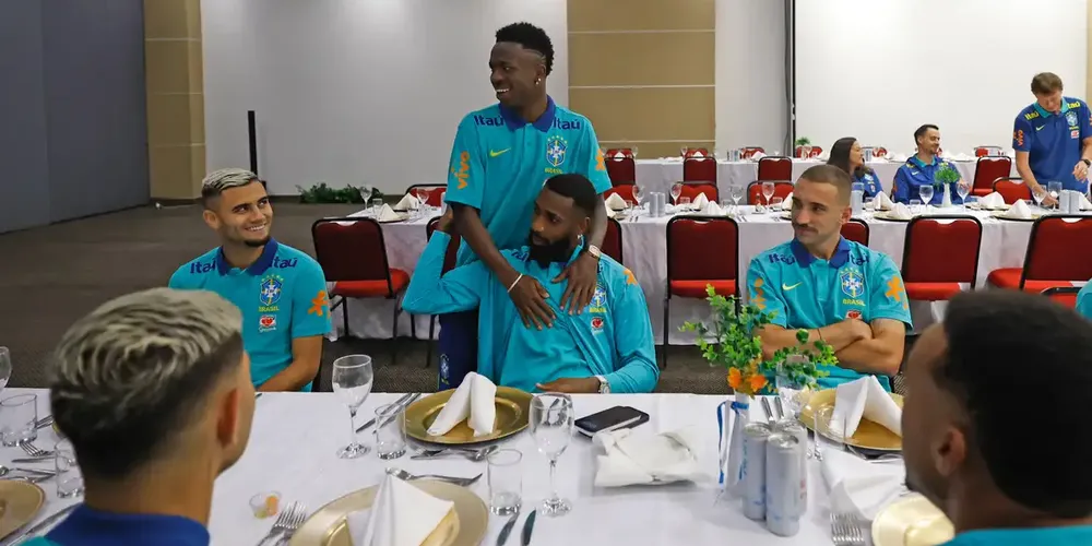 A seleção brasileira está completa em Belém (PA) para os últimos confrontos do ano pelas Eliminatórias da Copa do Mundo de 2026